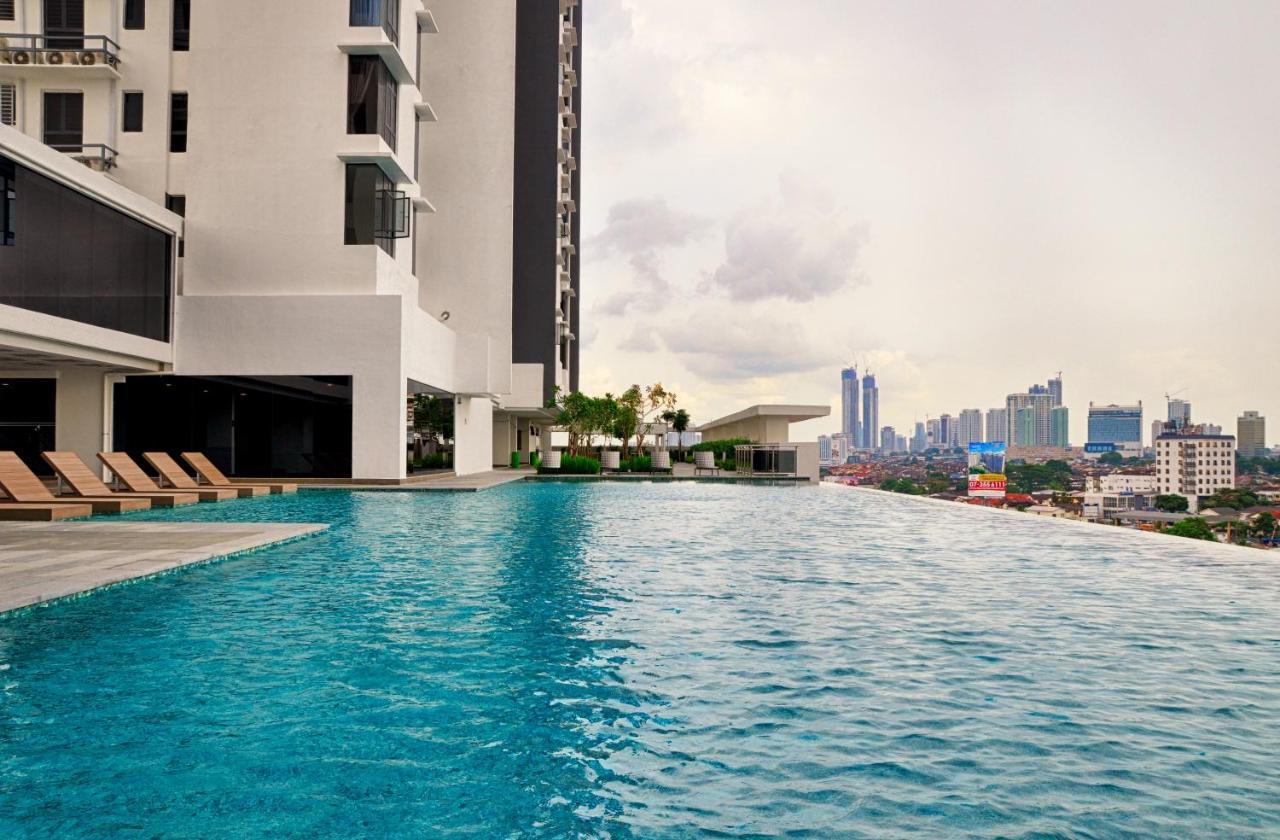 1Tebrau Premium Suites By 12Stay Johor Bahru Ngoại thất bức ảnh